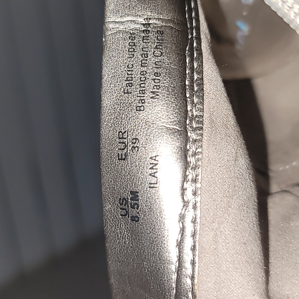 Circus Boots 8.5M Silver Sequins Inside Zip (New Never Worn) Price Firm - Picture 9 of 9